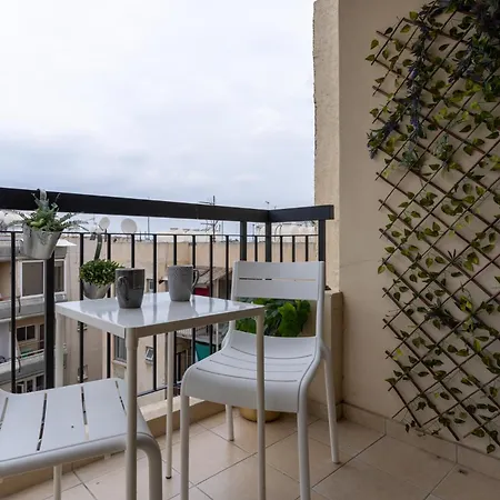 Johny's Spot In Lägenhet Larnaca